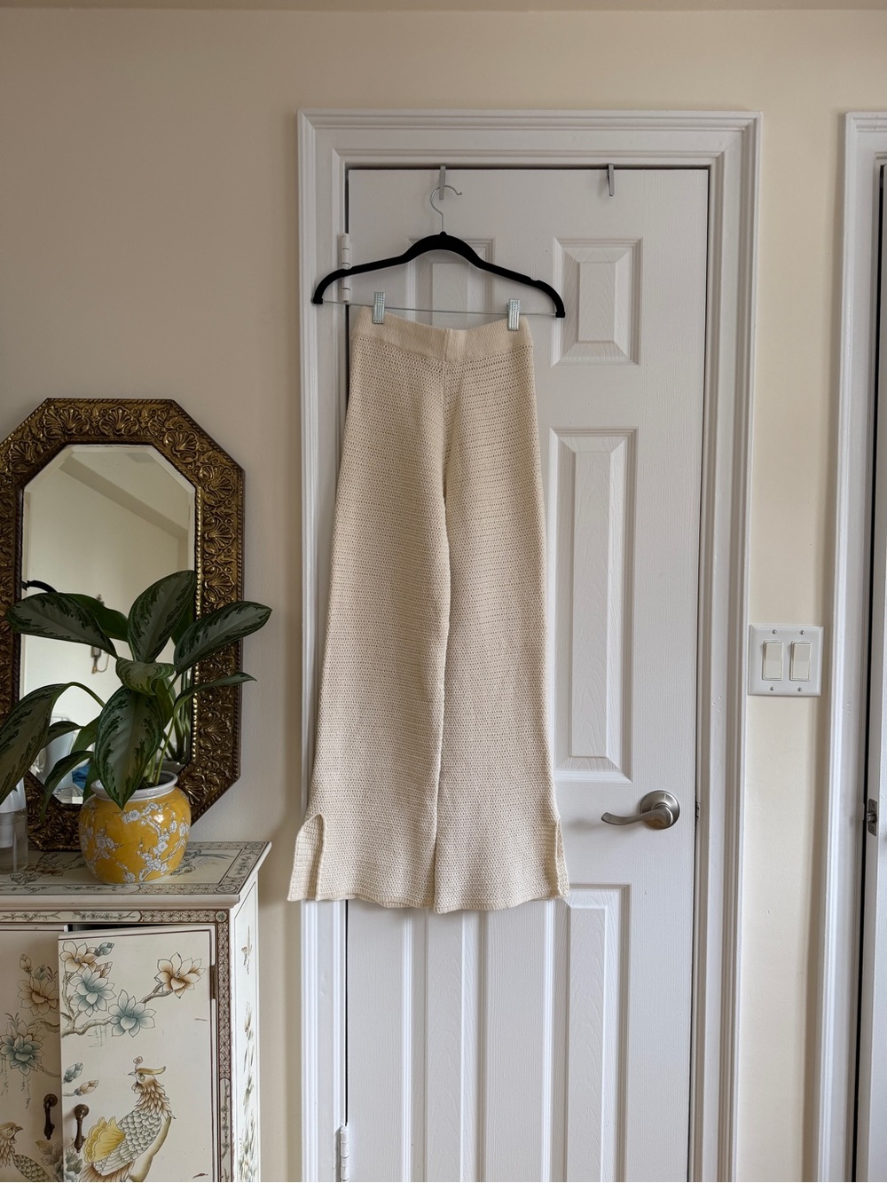 Zulu & Zephyr Milk Cotton Crochet Knit Knit Wide-Leg Pants, 4 - Picture 5 of 8